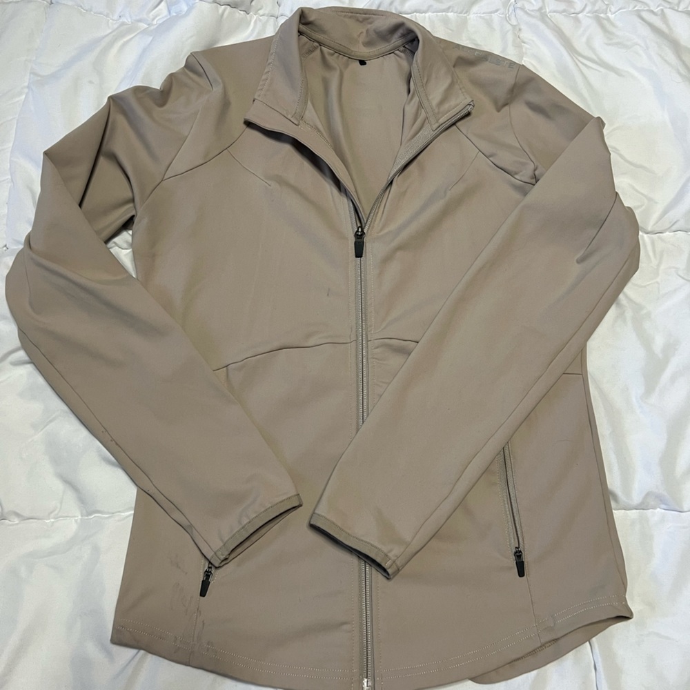 Alphalete Zip Up - Picture 3 of 3